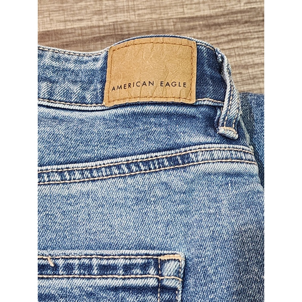 American Eagle Strigid Mom Jeans Blue Distressed High Rise Womens 4 Regular - Picture 7 of 7
